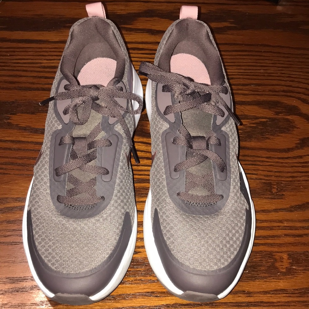 Nike Wear All Day Sneakers Size 7Y